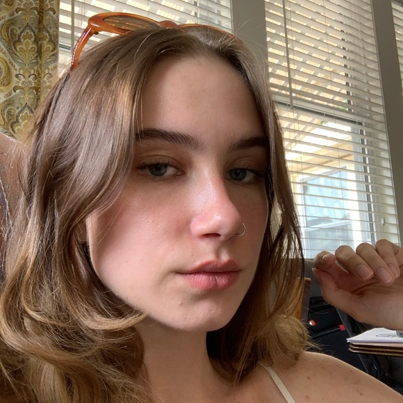 Meet your Posher, Sophia - Picture 1 of 1